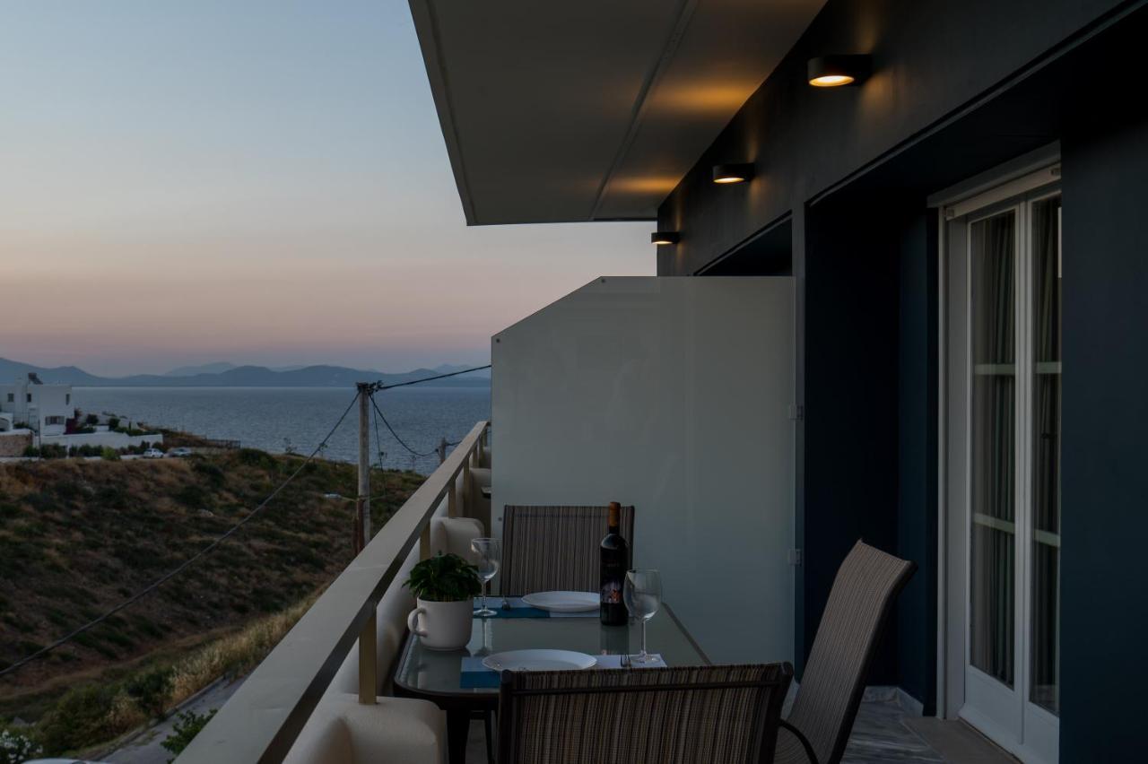 Chroma Lodge Rafina Exterior photo
